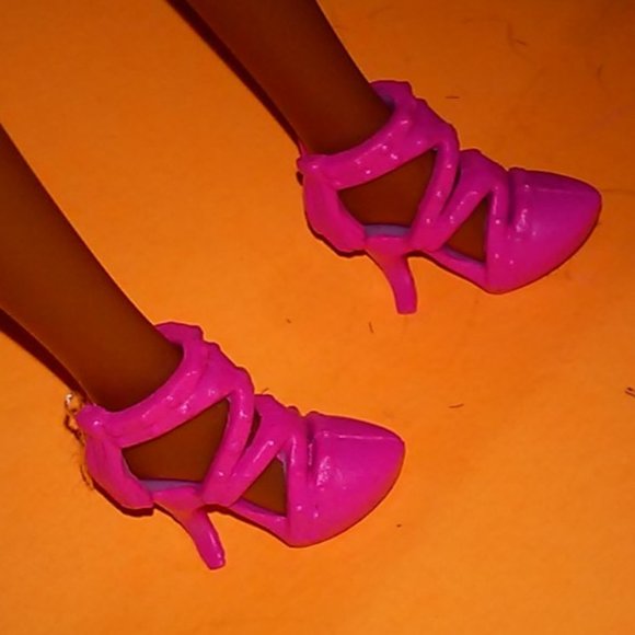 Barbie Doll Christie Ballet Dancer with Blue Braids Hairstyle - Picture 8 of 12